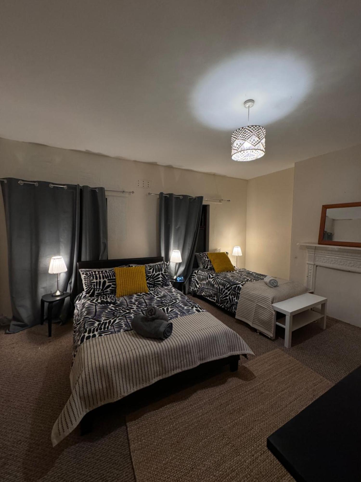 House In Antrim Road Hotel Belfast Kültér fotó